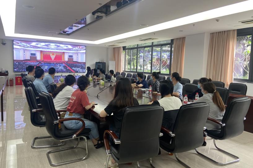 创业中心团支部组织观看庆祝中国共产主义青年团成立100周年大会